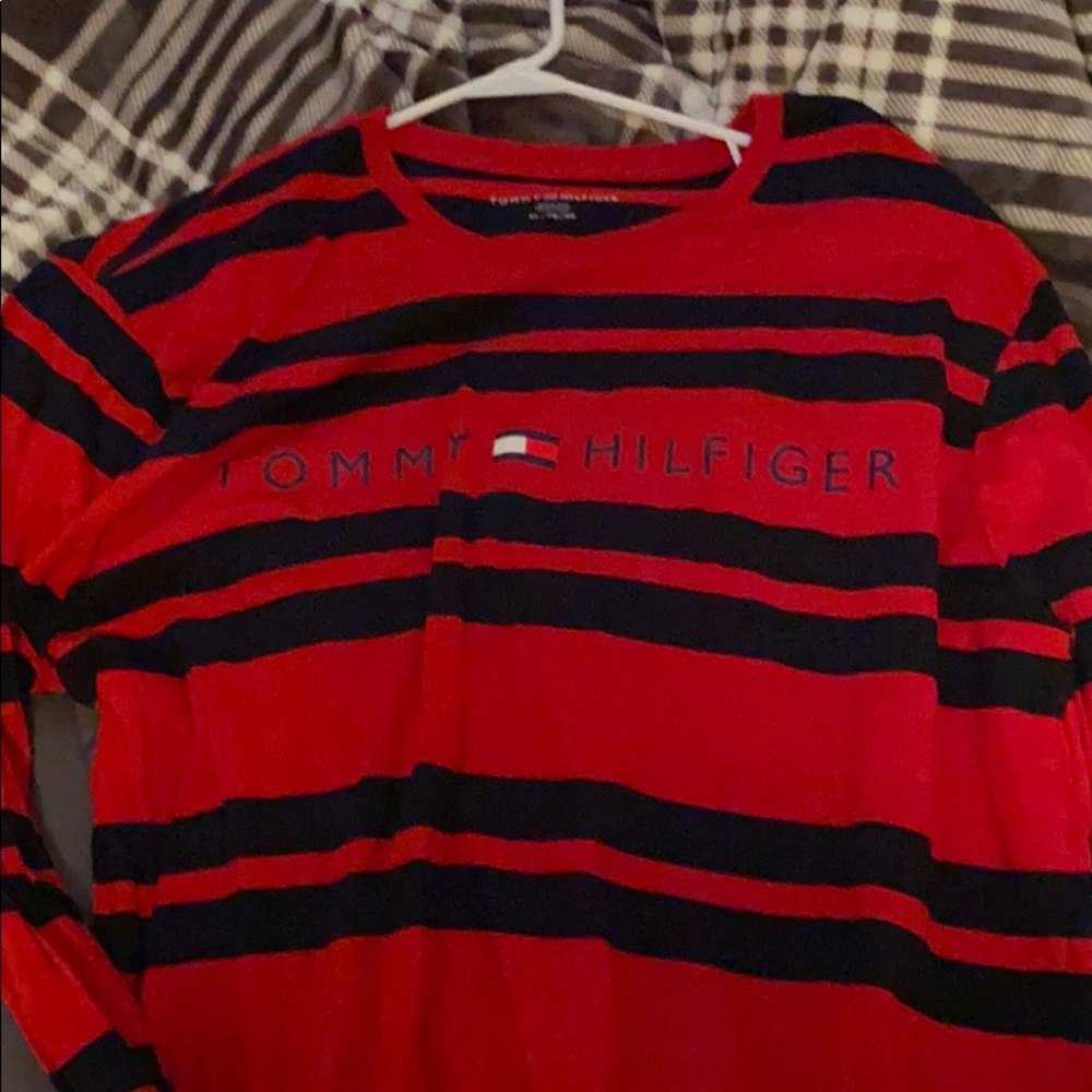 Tommy Long sleeve red and black stripped size XL